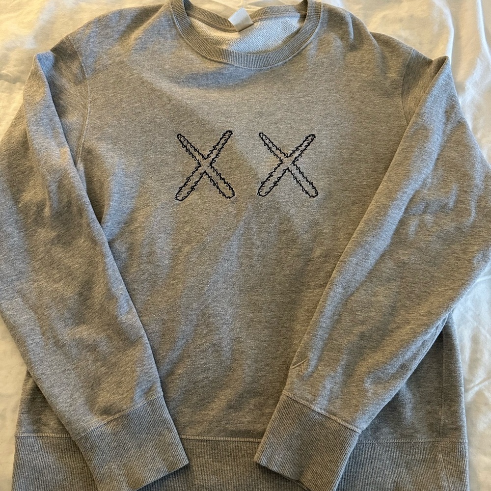 Kaws crewneck